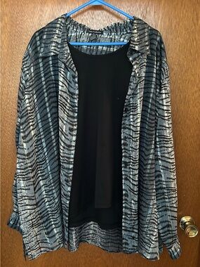 Classic Black Tank Top with Gray-Patterned Shirt Layer